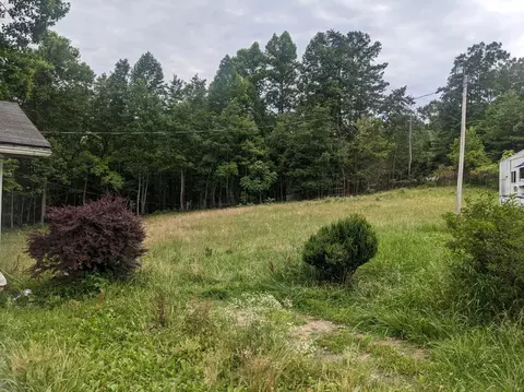 33 Boggs Rd, Lily, KY 40740