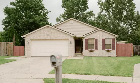 217 Dalton Cir, Versailles, KY 40383