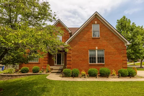 2201 Carrington Ct, Lexington, KY 40513