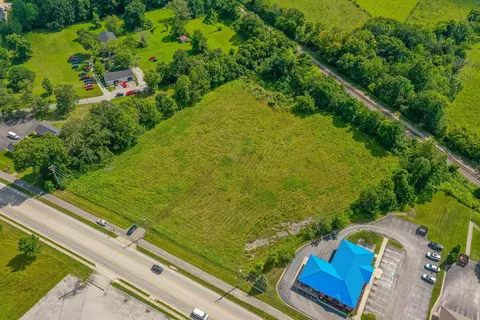 519 Walnut Meadow Rd, Berea, KY 40403 photo 3