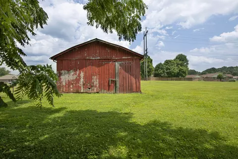 1368 Watch Rd, Corbin, KY 40701 photo 2