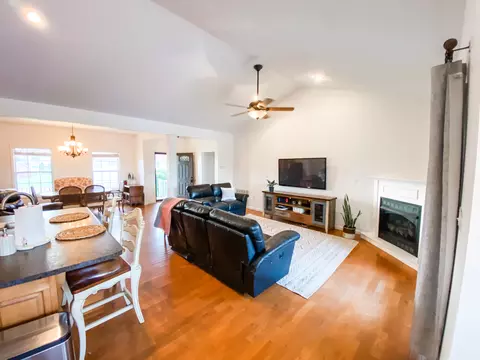 796 Pine Valley Rd, Hazard, KY 41701 photo 9