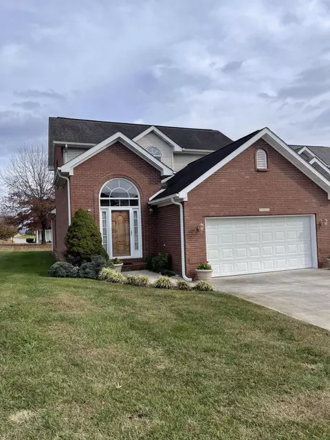 100 St Annes Ct, Somerset, KY 42503