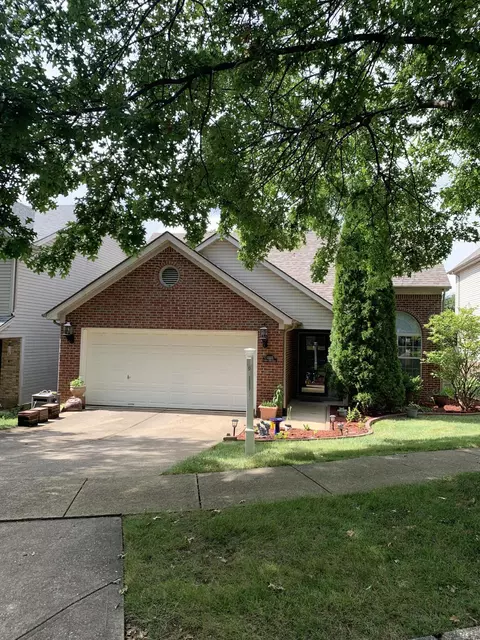 3533 Forest Cove Ln, Lexington, KY 40515