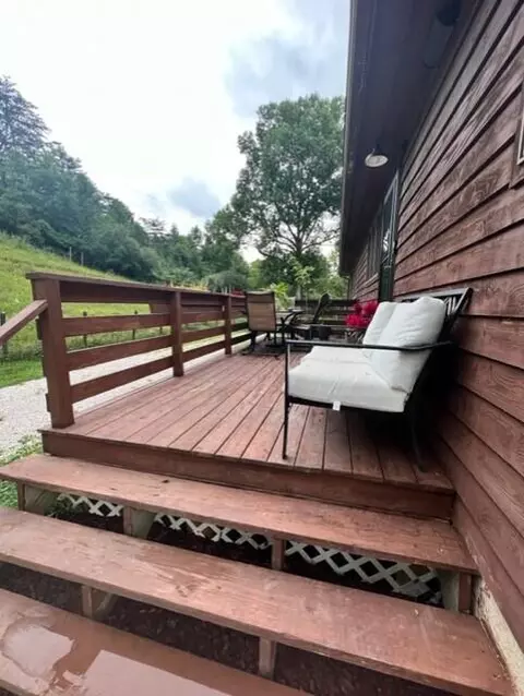 335 Stone Coal Rd, Flatgap, KY 41219 photo 9