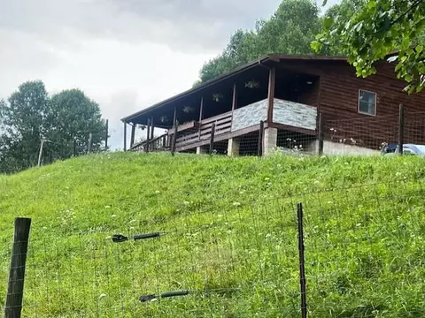 335 Stone Coal Rd, Flatgap, KY 41219 photo 5