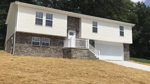 242 Oaklawn Cir, Corbin, KY 40701