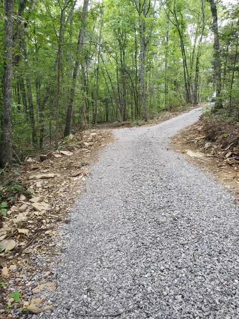 12568 Us-127, Albany, KY 42602
