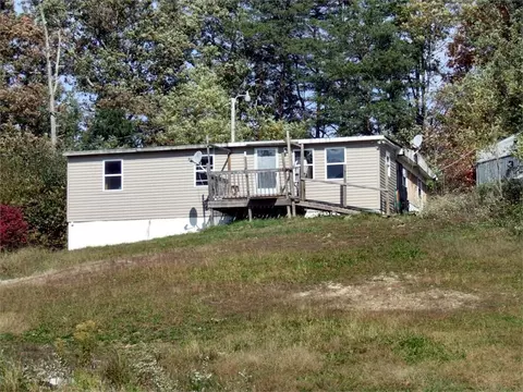 500 Hogg Creek Rd, Jeffersonville, KY 40337