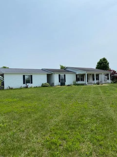 555 Orchard Rd, Flemingsburg, KY 41041
