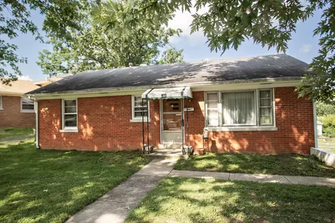 319 Hillcrest Dr, Versailles, KY 40383