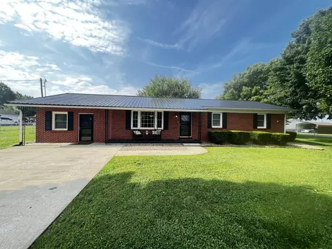 195 Holtzclaw Ln, Hustonville, KY 40437
