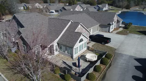 431 Deer Lake Pl, Bronston, KY 42518