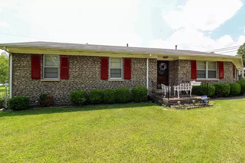 801 Mildred St, Versailles, KY 40383