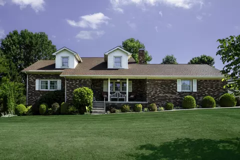 51 Skylark Dr, Winchester, KY 40391