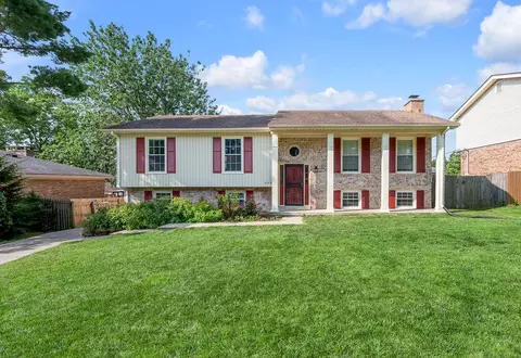 320 Whitfield Dr, Lexington, KY 40515