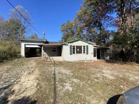 66 Holloway Cemetery Rd, Whitley City, KY 42653