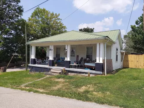 115 Powell Ave, Irvine, KY 40336