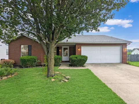 143 Charmac Rd, Versailles, KY 40383