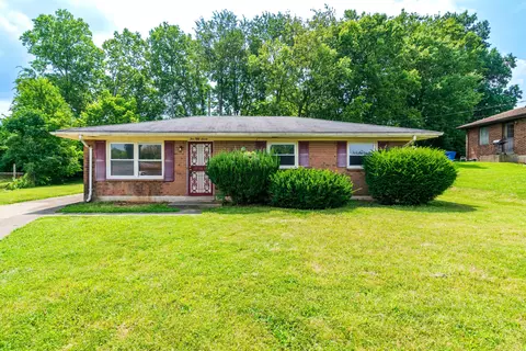 557 Hollow Creek Ct, Lexington, KY 40511