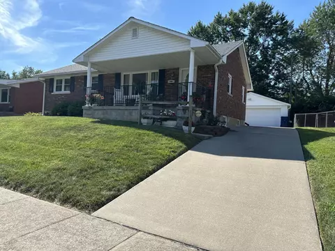 668 Rosewood Dr, Lexington, KY 40505