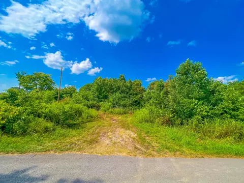 1581 Simpson Rd, Crab Orchard, KY 40419