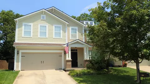 4520 Walnut Creek Dr, Lexington, KY 40509