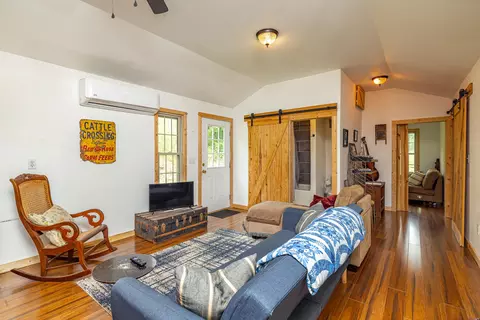 967 Shawhan Rd, Berry, KY 41003 photo 4