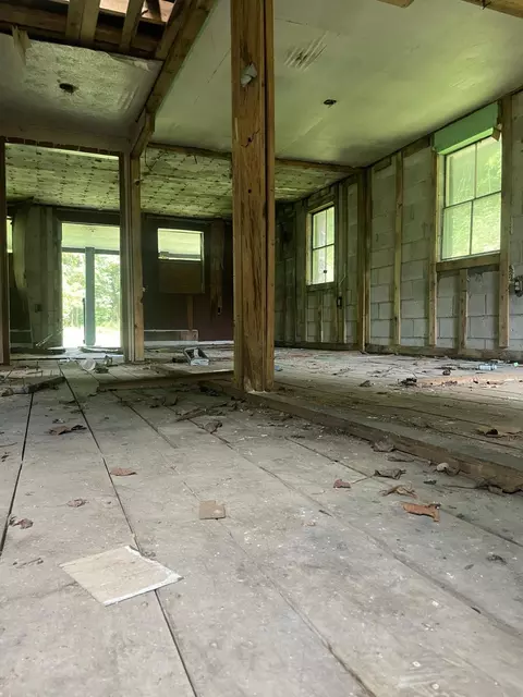 10190 Ky-66, Oneida, KY 40972 photo 12
