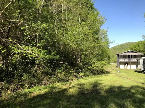 10190 Ky-66, Oneida, KY 40972 photo 5