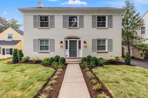 356 Cochran Rd, Lexington, KY 40502