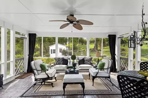 921 Bob-o-link Dr, Harrodsburg, KY 40330