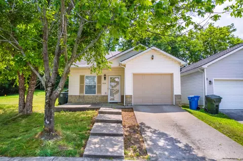 624 Danby Woods Dr, Lexington, KY 40509