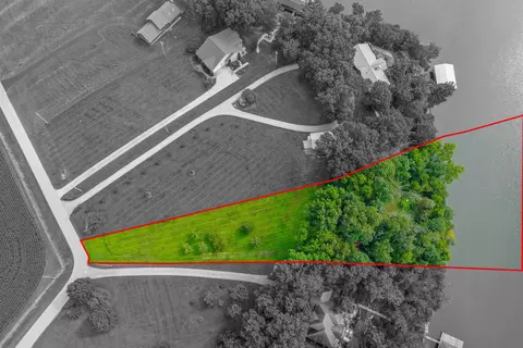 295 Lakeland Dr, Harrodsburg, KY 40330