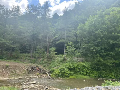 0000 Walnut Ln, Harlan, KY 40831