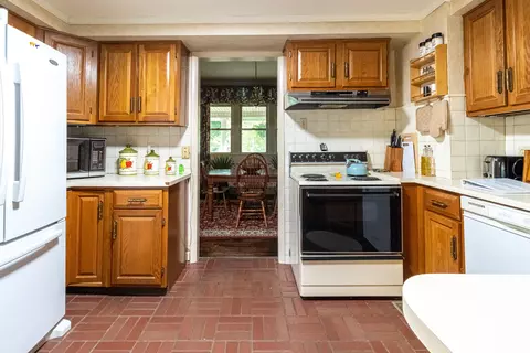 131 Oak St, Hazard, KY 41701 photo 10