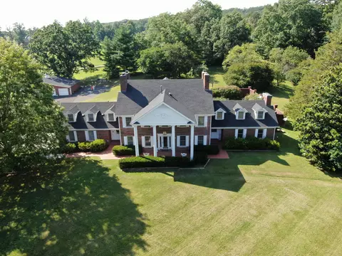 100 Rabran Ln, Corbin, KY 40701 photo 2