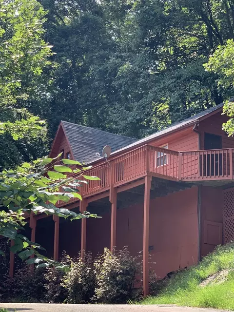 450 Robbie Ridge Rd, Slade, KY 40376