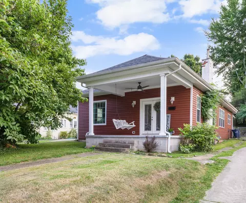 2620 Country Club Ct, Ashland, KY 41101