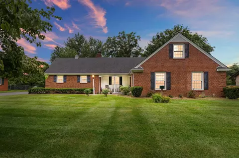 514 Boone Trl, Danville, KY 40422