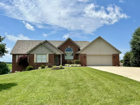 475 Hidden Loop Dr, Somerset, KY 42503