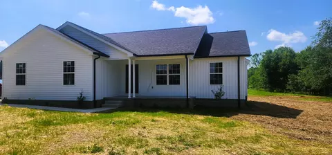 135 Watkins Branch Rd, East Bernstadt, KY 40729