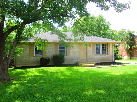 1086 Trent Blvd, Lexington, KY 40517