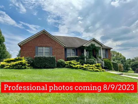 124 Hidden Point Dr, Richmond, KY 40475
