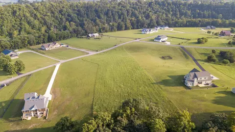 935 Lakeside Dr, Lancaster, KY 40444 photo 3