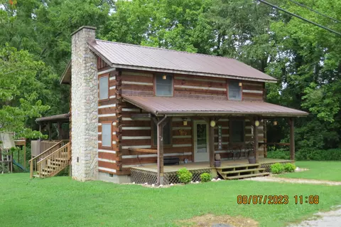 437 Fresh Meadows Rd, Dayhoit, KY 40824