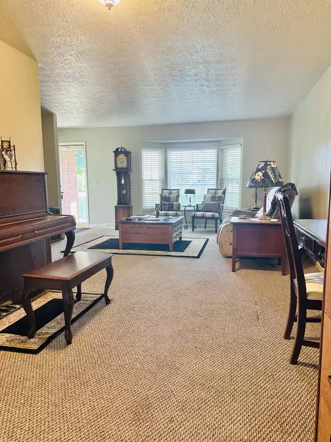 1008 Cardinal Dr, Corbin, KY 40701 photo 5