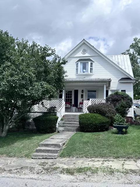 219 Ingram Ave, Flemingsburg, KY 41041