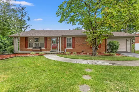 251 Coldstream Dr, Frankfort, KY 40601