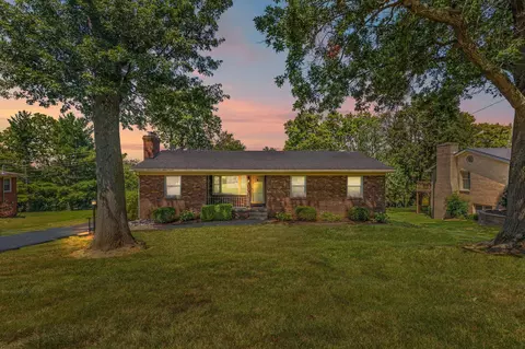 459 Boone Trail Rd, Danville, KY 40422